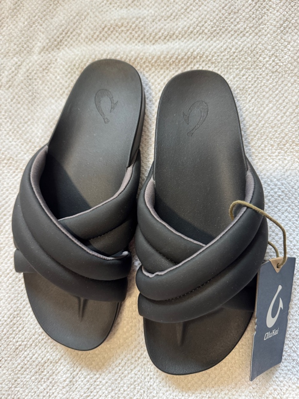 OluKai Black Padded Crisscross Slide Sandals NWT